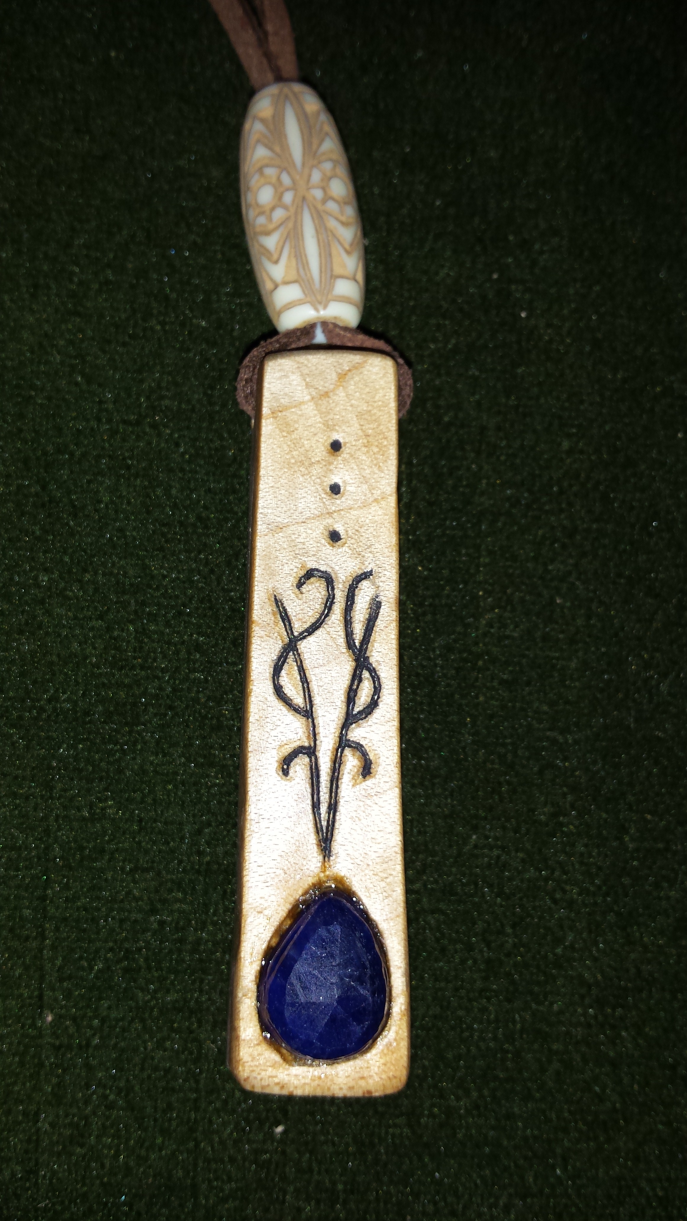 Sapphire (Maple Wood)