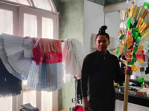 “Muxe" es el término zapoteco (en México) para referirse a personas de género masculino que adoptan roles y expresiones femeninas. Lukas Avendaño se reconoce como tal.