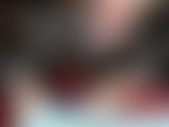 Antonio Samudio, nacido en Bogotá en 1934, falleció el pasado 15 de febrero. Pintor y grabador incansable, deja una obra que destacó la vida cotidiana, el goce de la pareja y el vivir en la sencillez, mediante colores planos, figuras y situaciones que no requerían mayor explicación; una obra con la que se conecta con gran facilidad.