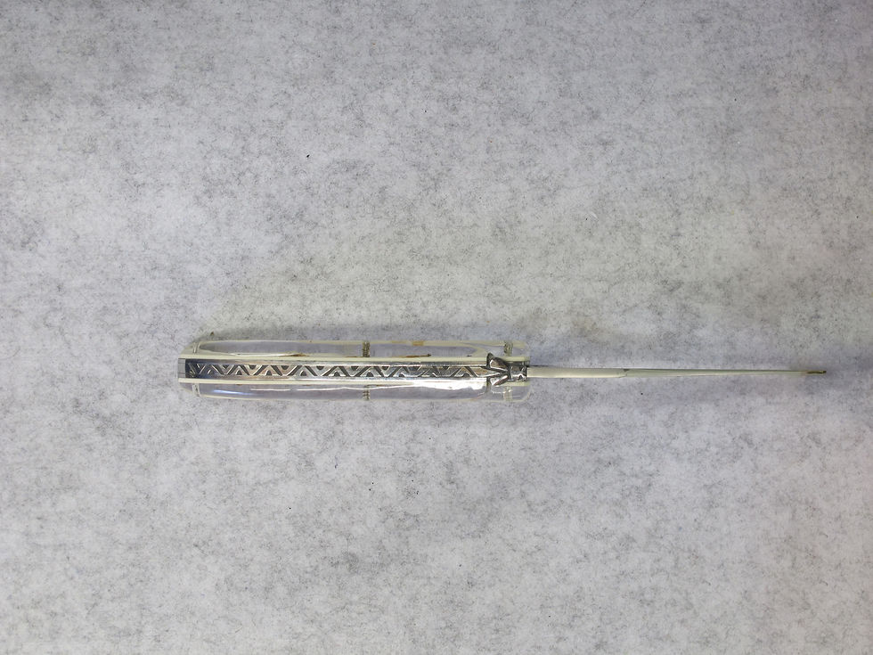 Miniature : 11 cm - Plein manche - Résine fleurs jaunes