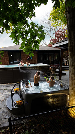 DM21-Dreammaker-Hot-Tub-Fall-Installation-Image7836-FNL.jpg