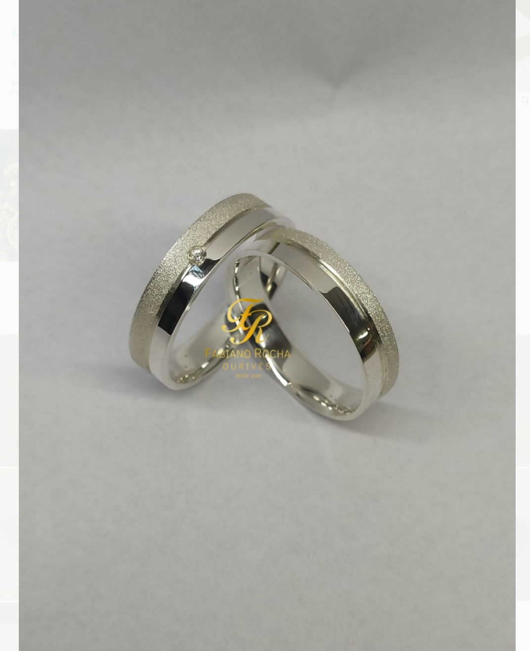 Par alianças prata com fosco diamantado 