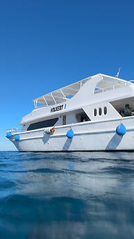 2 Außen Boot(1).jpg