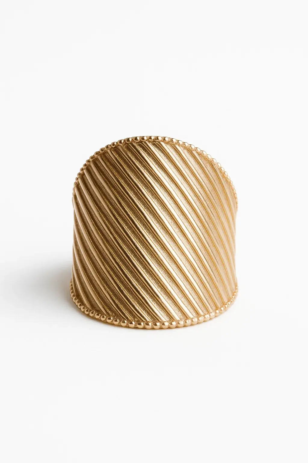 Golden Wave Statement Ring טבעת