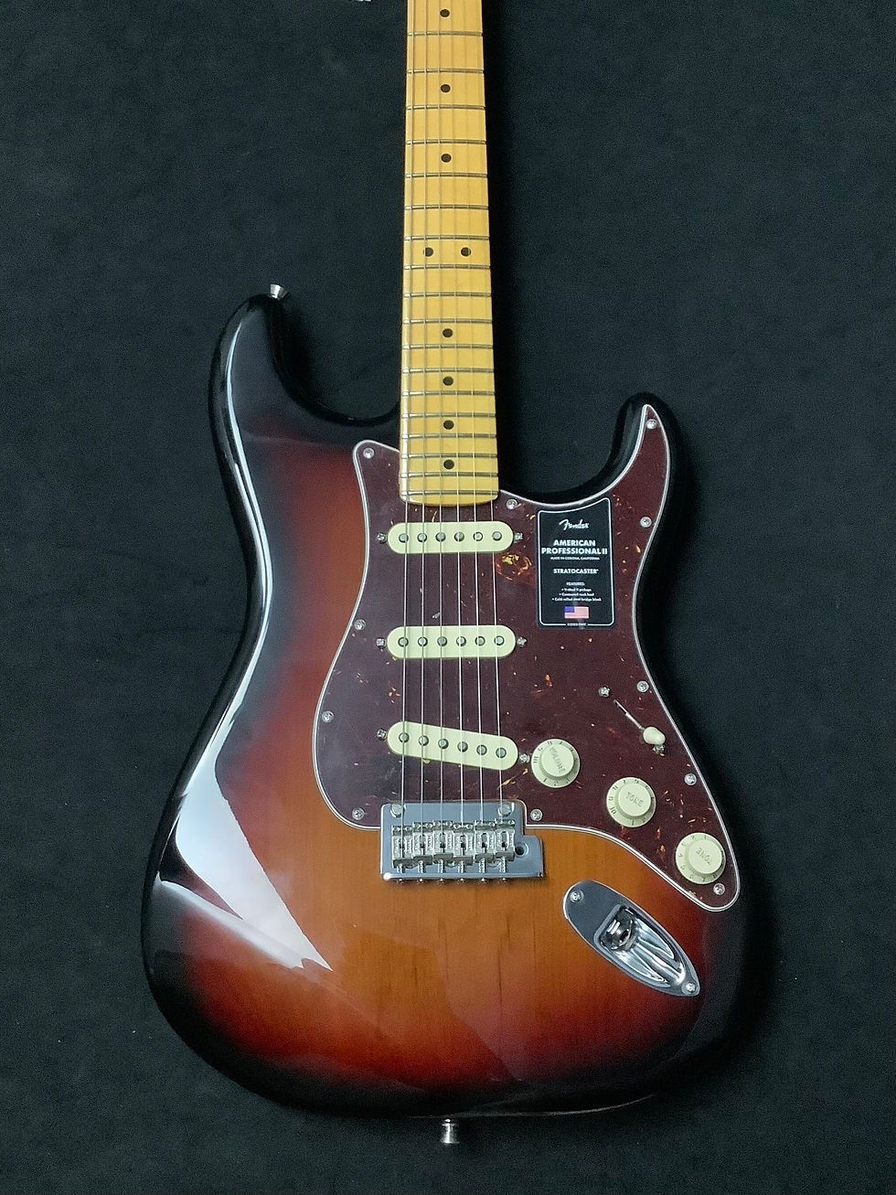 Fender American Professional II Stratocaster - 3-Tone Sunburst