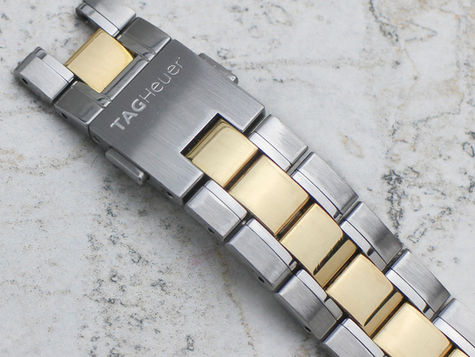 Leather or Metal watch band: Which one?