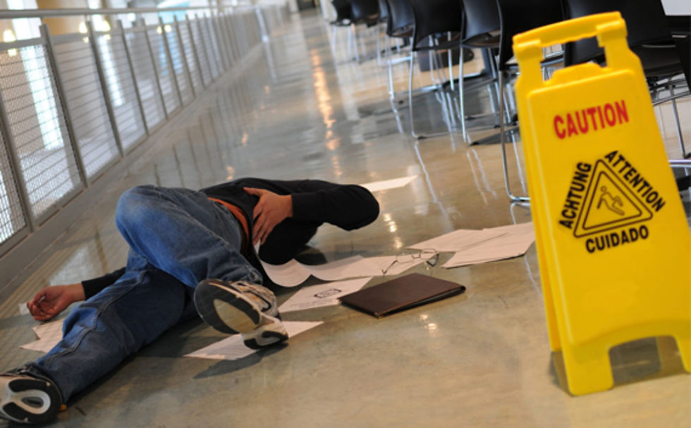 slip-and-fall-lawyer-1170x725.jpg