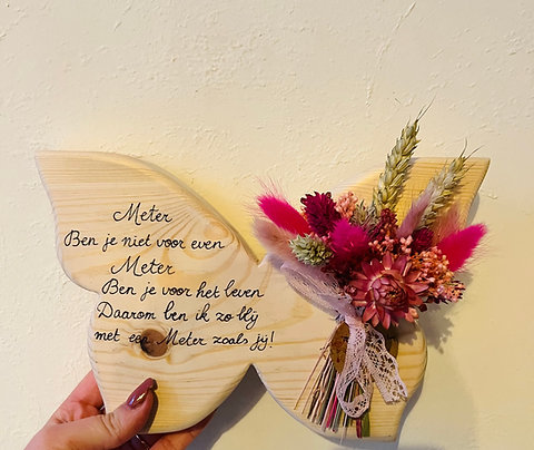 Droogbloemen - Houten vlinder met droogbloemen - Middenformaat