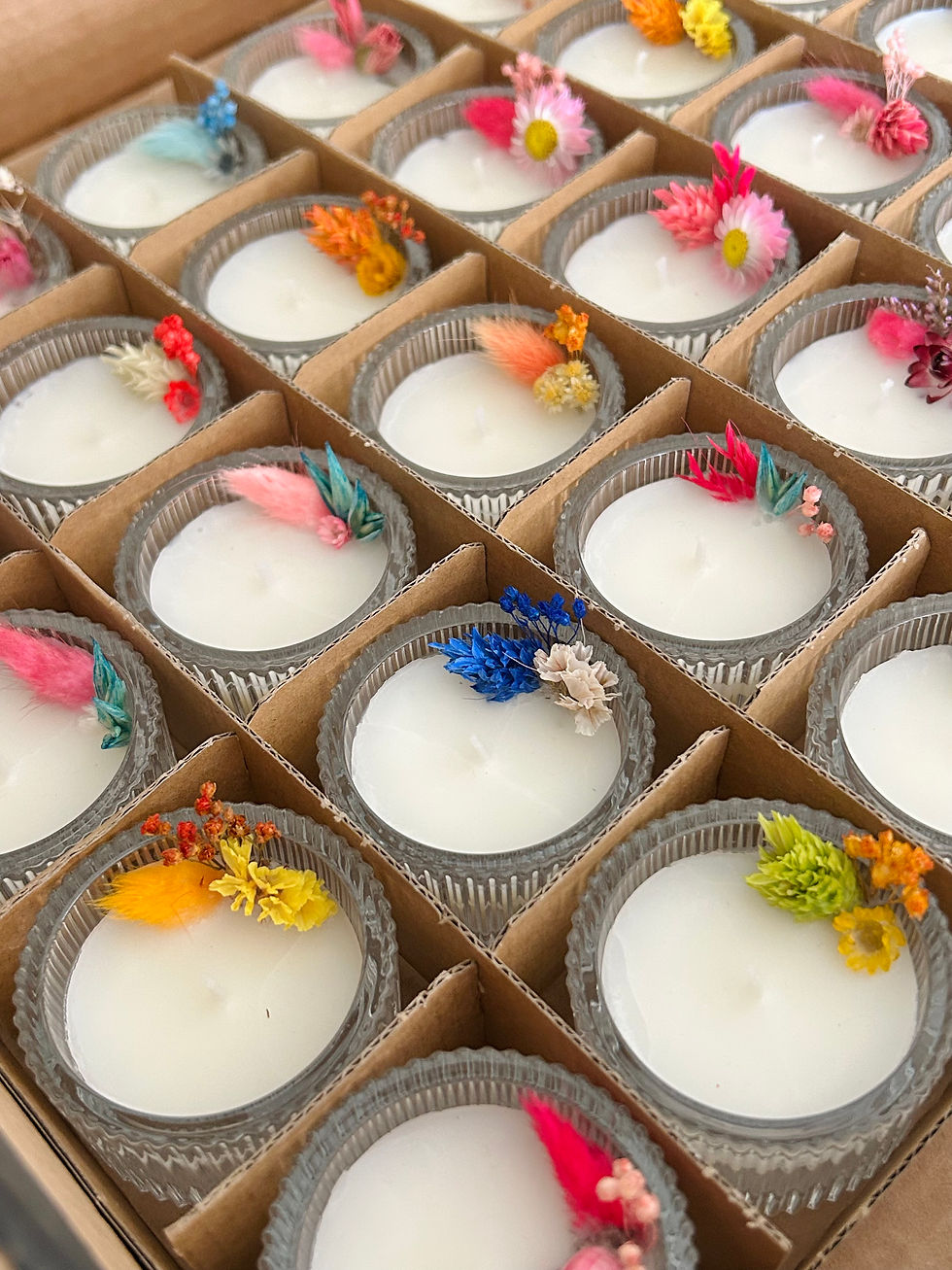 Thumbnail: Doopsuiker - Theelicht met droogbloemen - Nu: Vanaf 50 stuks €3.50 inc kaartje!