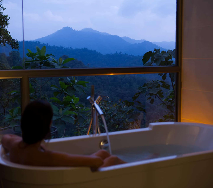 mashpi-lodge-bathroom-view-sunset.jpg