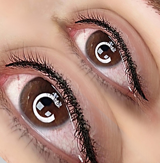 Winged-Eyeliner-cozy-lash-basr-kew.png