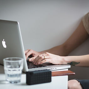 stocksnap-laptop-2562361_1920.jpg