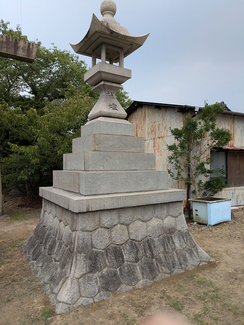 愛知県一宮市 田所神社で灯籠修繕工事