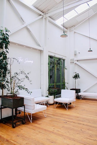 Welder-Events-White-Event-Space-Set-Up