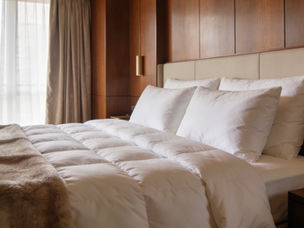 How Commercial Bedding Quality Directly Affects Hotel Guest Reviews — And What Procurement Managers Can Do About It