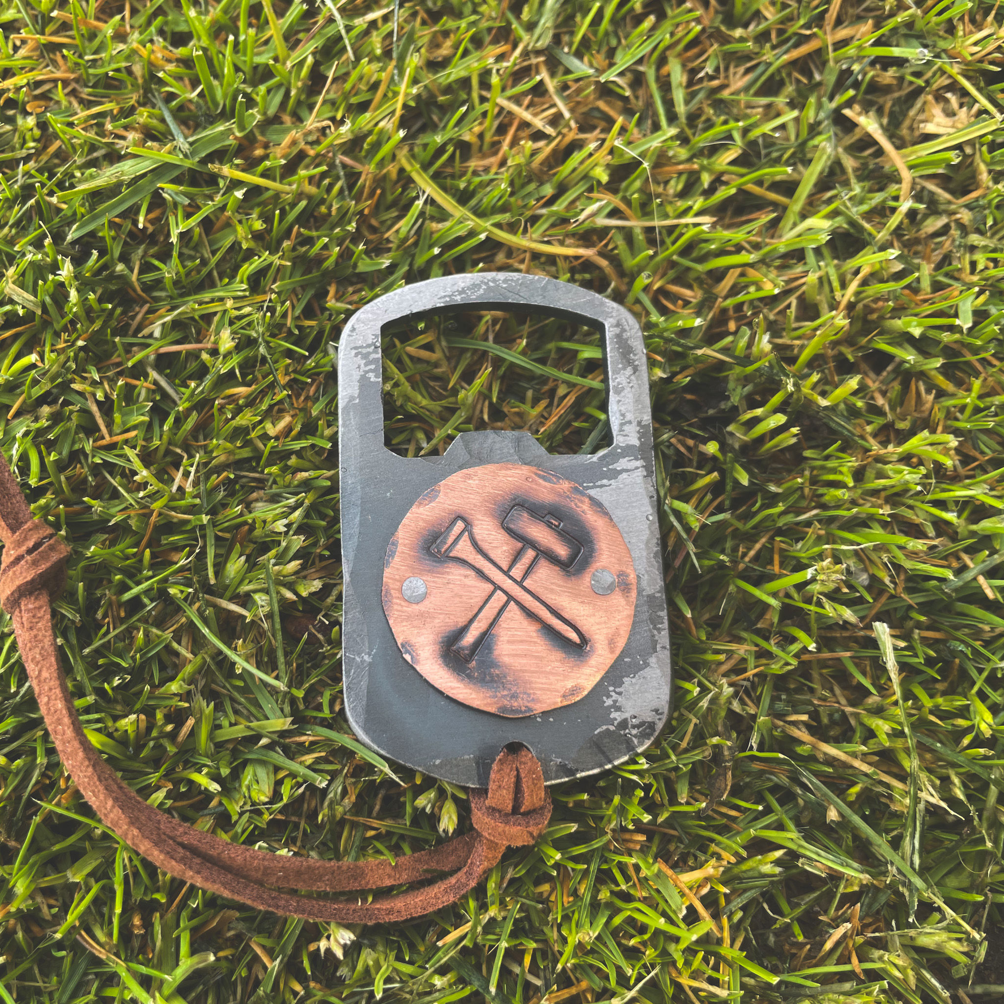 Hammer & Tee - Keychain Bottle Opener