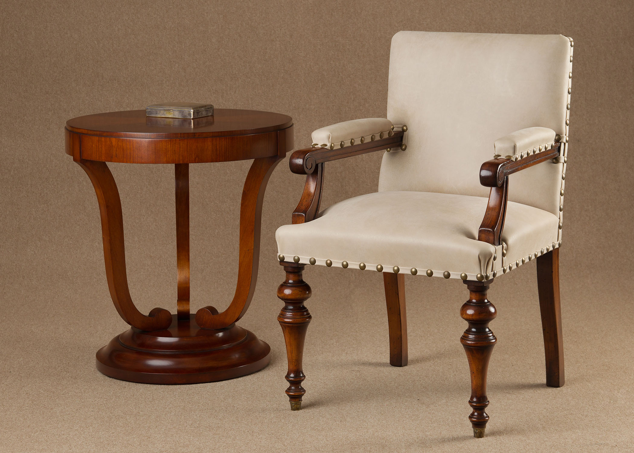 Traditional Furniture Suffolk Reh Kennedy Model No 4822 4819 H