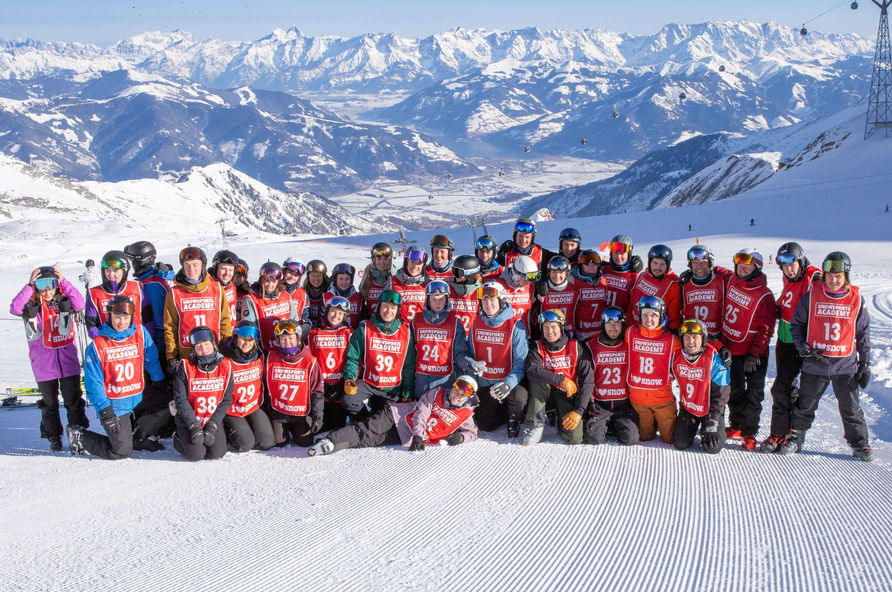 Ski and Snowboard Instructor Courses Snowsports Academy Österreich
