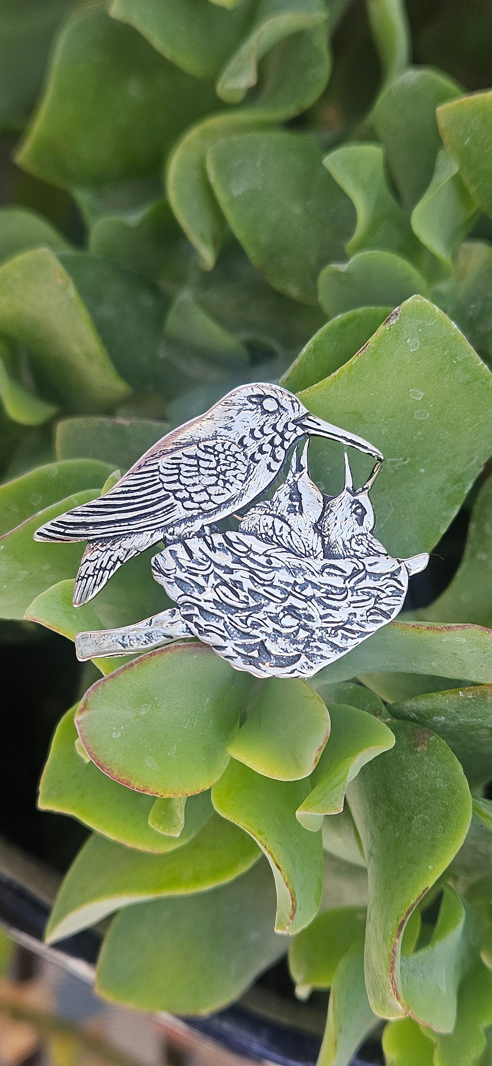 Thumbnail: Motherly Love 💕 VINTAGE Zuni Hummingbird Brooch 