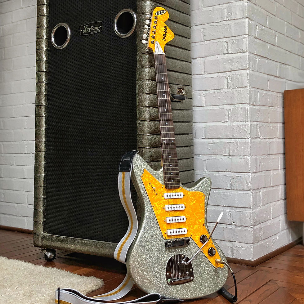 Thumbnail: Kustom 3 X 15 Bass Cabinet Charcoal Sparkle Tuck & Roll