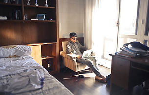 bed-bedroom-boy-2178516.jpg