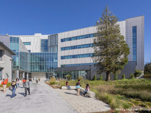 Students walk the campus path outside the Science and Engineering Innovation Center at San Francisco State University, a 125,000 square foot building by SmithGroup and DPR Construction; Emily Hagopian Photography