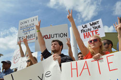 protest against Trump 13