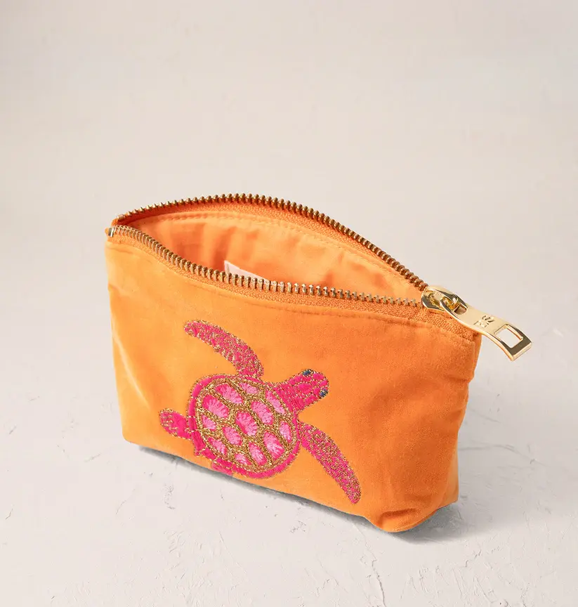 ELIZABETH SCARLETT Turtle Conservation Coin Purse