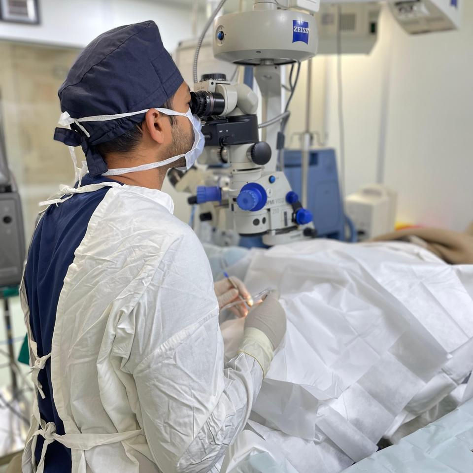 PRELEX SURGERY IN DELHI: Life Beyond Reading Glasses