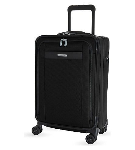 RR233 - Briggs & Riley 56cm suitcase