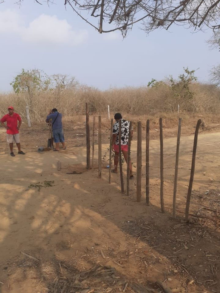 En Berrugas, corregimiento de San Onofre los habitantes cerraron las vías de acceso