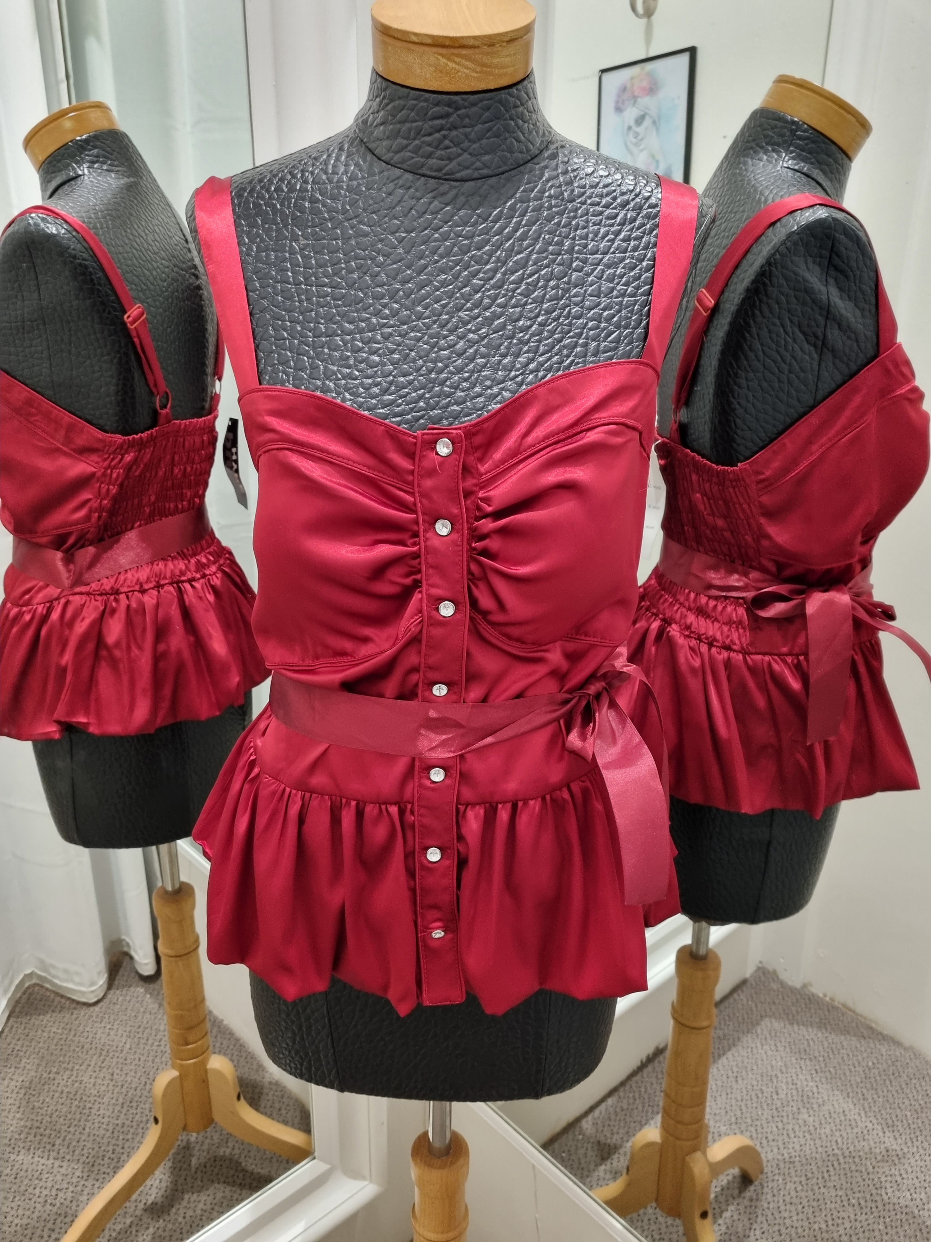 NEW Ladies Pure Hype Top. Size M