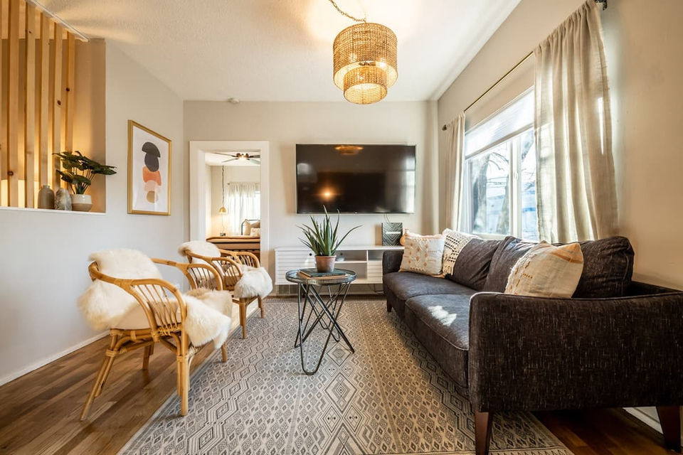 Living Room 2.jpg