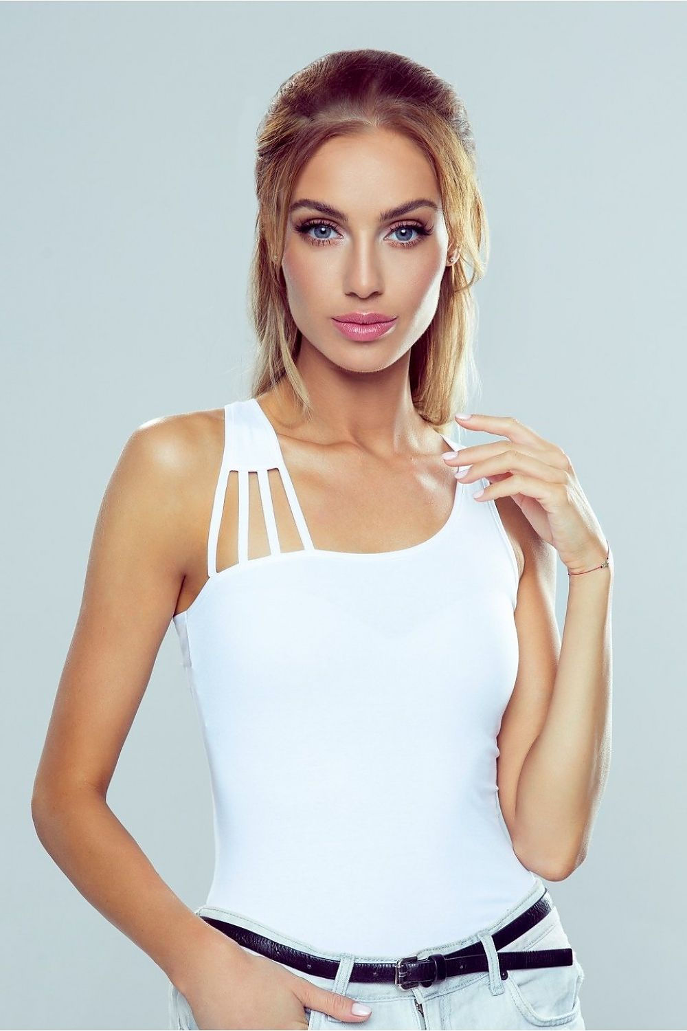 Blouse Model 144066 Eldar