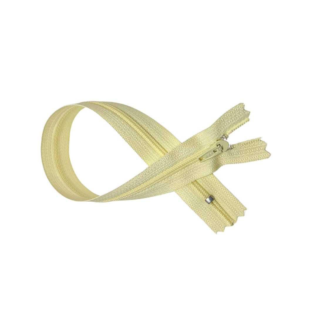 ZIPPER 20" CREMA 121 YKK CFC-32 POLIESTER