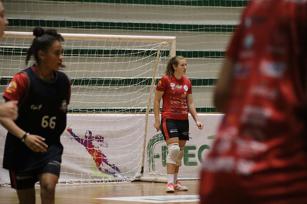 Pinhalense Eduarda Bersch conduzirá a tocha na abertura do Mundial de Futsal Escolar em Brasília