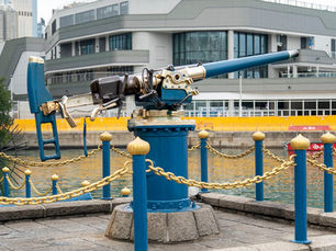 Noonday Gun (Dan Hodge)