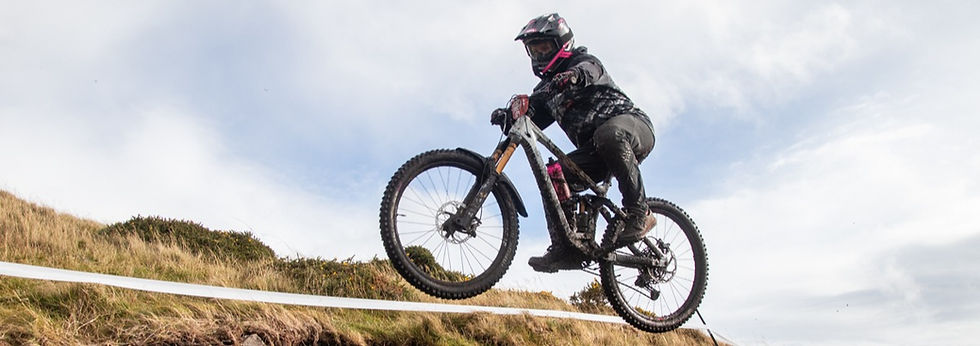 RedBull Fox Hunt 2022-070_edited.jpg