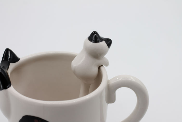 Thumbnail: Tuxedo cat Hanging Spoon - Seto-ware