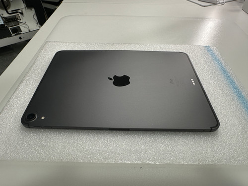 IPAD PRO 11-INCH WI-FI + CELLULAR 64GB A1934 (CRACKED) | AvenueMac