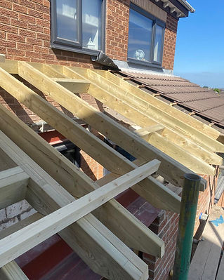 Roof structure for a house extension
