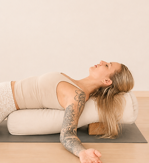 Yogaundmeer.png