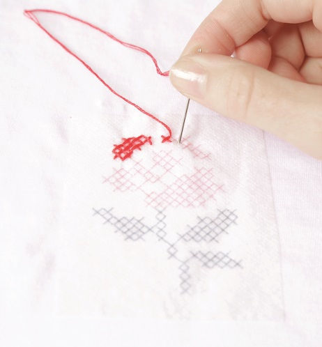 Miniature : Feuille Magique DMC pour Dessiner - Coller - Broder