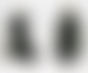 MASTERPIECE SITTING FIGURES BY LONDON BASED ARTIST