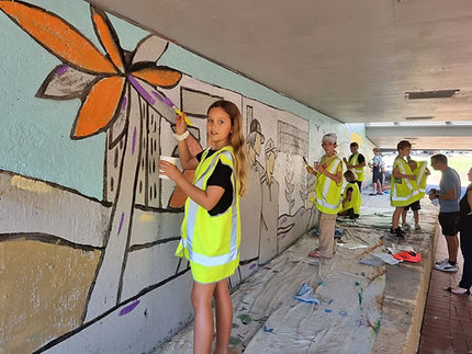 working-with-children-social-Mural-Bridge underpass-Secret Harbour-colourfull-city-of-Rock