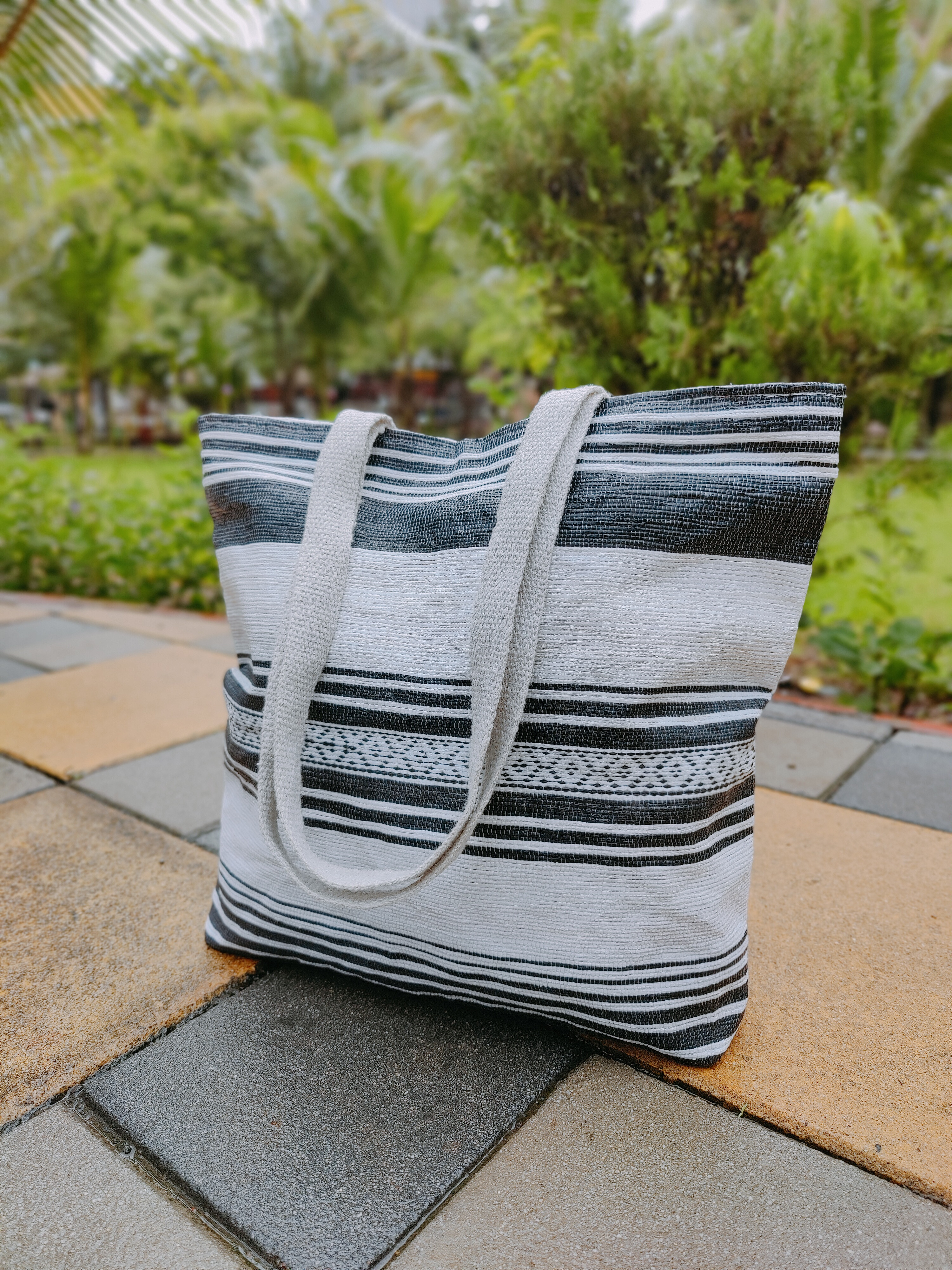 Eco-Chic Black and White Tote Bag - Durable Plarn with Zip Closure - Spacious 14