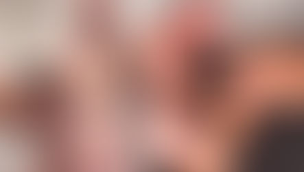 Bulked-up Euro Bodybuilder pumps a beefy bottom