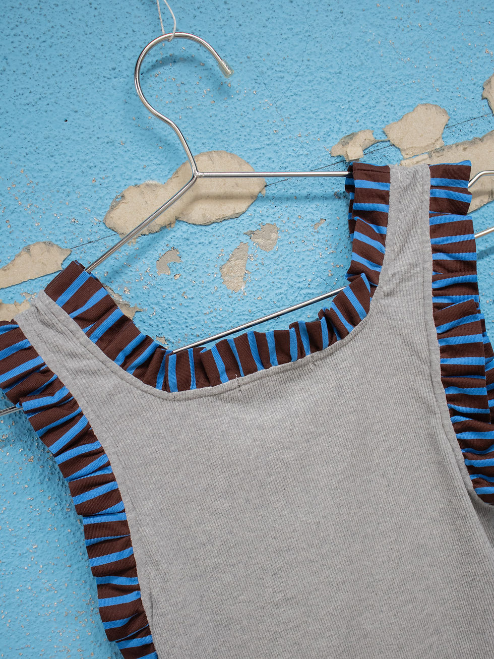 Thumbnail: Ans Dotsloevner / FRILLED TANK TOP / GRAY