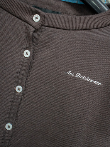 Ans Dotsloevner / SHOULDER CARDIGAN / BROWN | THE FOUR-EYED SHOP