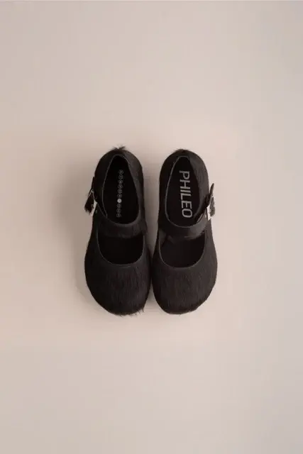 サムネイル： PHILEO / MARY JANE KITTEN PONY / BLACK